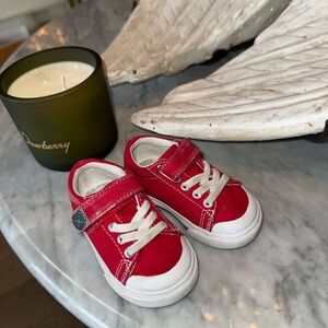 Footmates Jordan Canvas Sneakers size 3 toddler